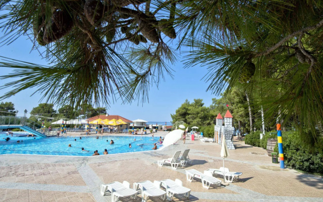 Zaton Holiday Resort Camping homes