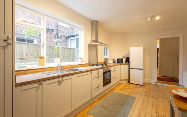 Host Stay Heather House