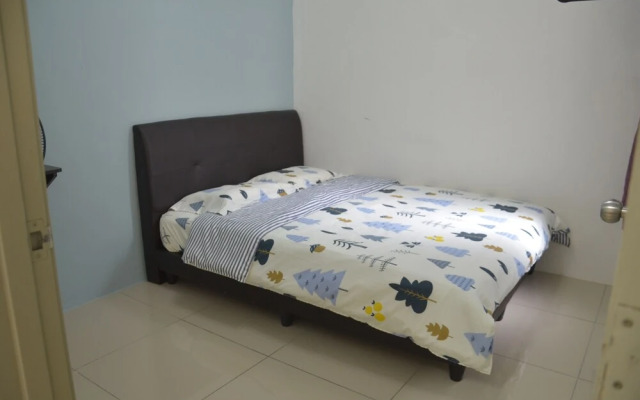 The Woodz Homestay - 2 Storey House