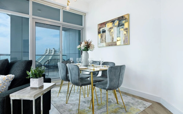 Maison Privee - High-Floor Trendy Apt w/ Marina, Palm & Ocean Vws