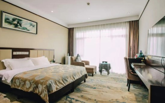 Grand Cloud View Hotel
