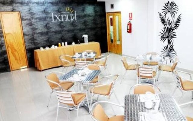 Ixnuk Inn