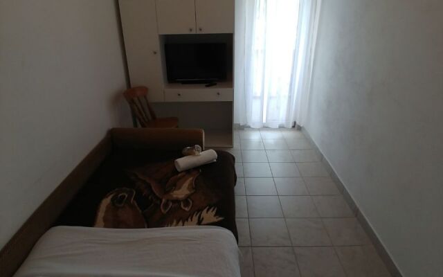 Apartment Svetka - 10m from the sea: A6 Sali, Island Dugi otok