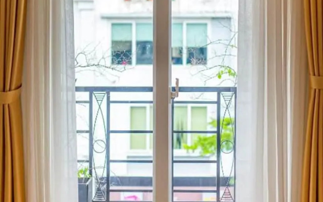 Simmi 4 Hotel & Apartment Near SECC