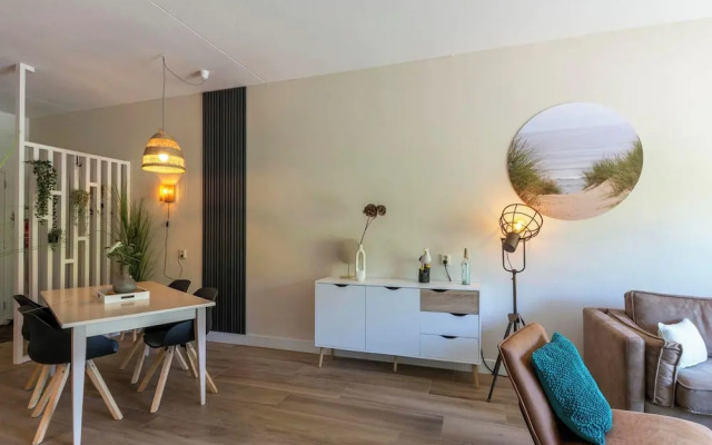 Cozy Beachside Apartment