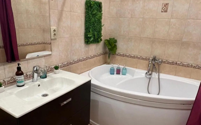 Апартаменты на улице Запарина 25