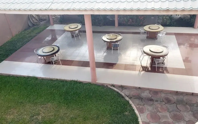 Emej Hotel