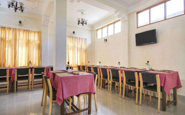OYO 11388 Hotel Dimbir Regency