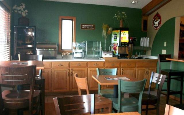 AmericInn by Wyndham Carlton