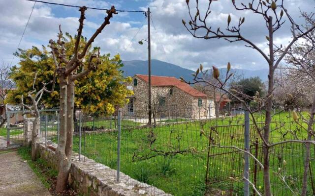 The Stone House-Zacharatos Nikolaos