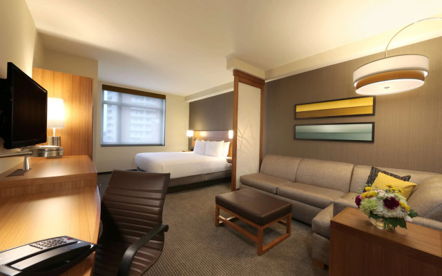 Hyatt Place Flushing/LaGuardia Airport
