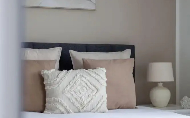 The Colindale Luxury Apartment