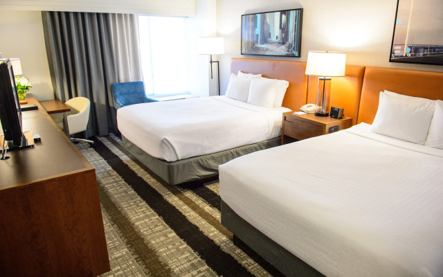 Crowne Plaza Dulles Airport by IHG