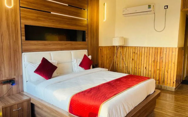 Merriment The Three Heavens Resort