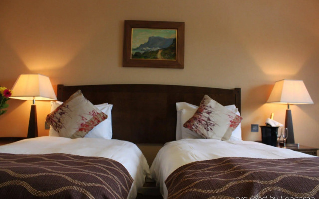 DoubleTree by Hilton Edinburgh - Queensferry Crossing