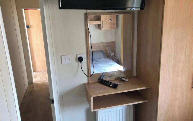 St Osyth Beach 3-bed Caravan, Sleeps 8, Parking