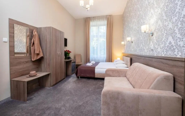 Hotel Maximum