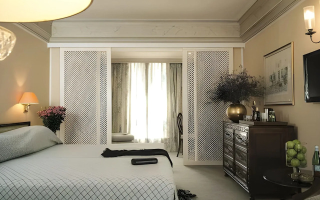 Al Bustan Hotel