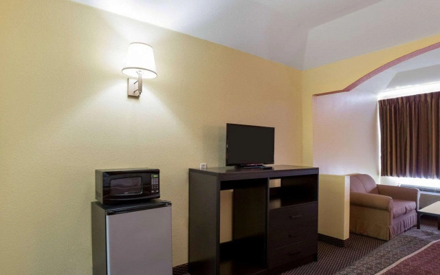 Rodeway Inn & Suites Humble, TX