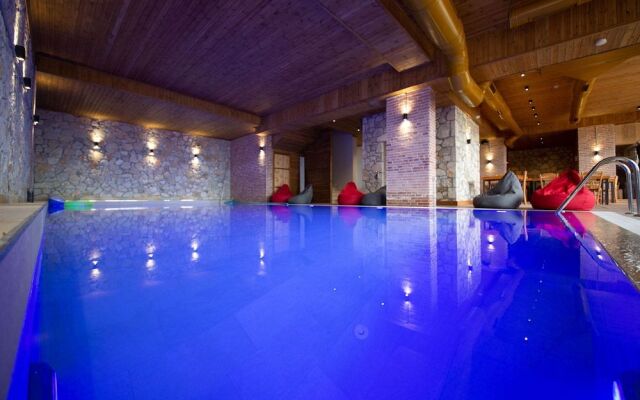 Aerial Hotel & Spa