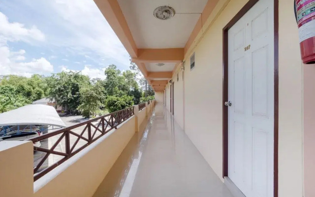 OYO 75319 Samutsin Place