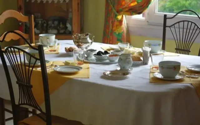 Chambres dHôtes Fondragon les Cedres