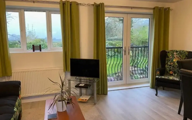 1 Bed Apt- Rural Views- Juliette Balcony - Parking