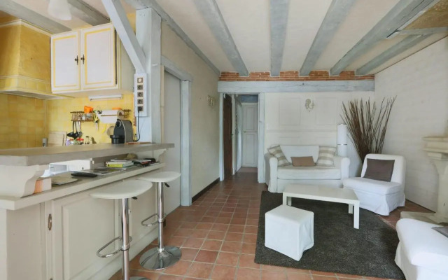 Beautiful and spacious T2 #Tours #Halles #Courtyard