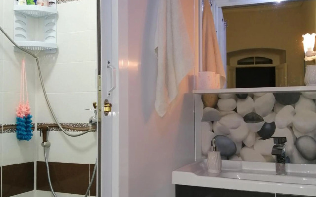 Ali Ancient House 555