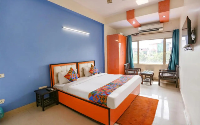 FabExpress Red Roof Residency