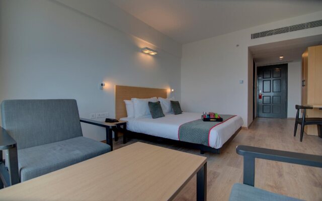 OYO 3036 Hotel Lords Inn Regency