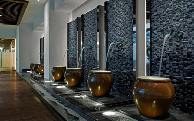 V E Hotel & Residence