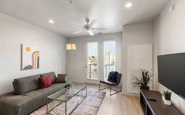 FlatZ 432 Condos By Barsala