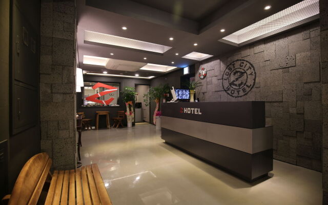 Lost City Z Hotel