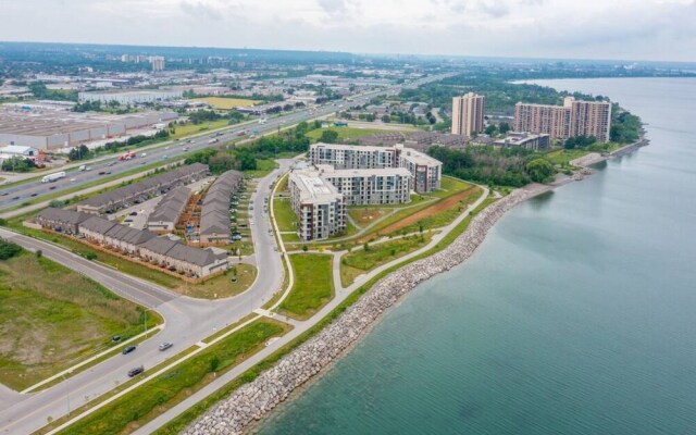 Modern 3BR House Steps to the Beach