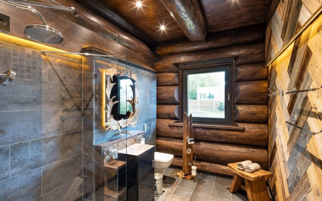 Timberjacks Motel