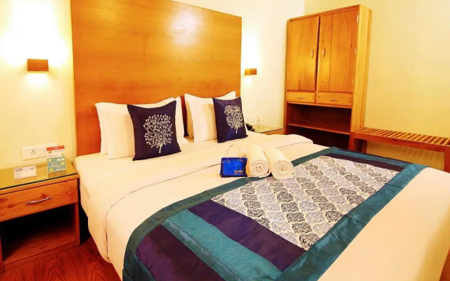 OYO 2158 Hotel SN