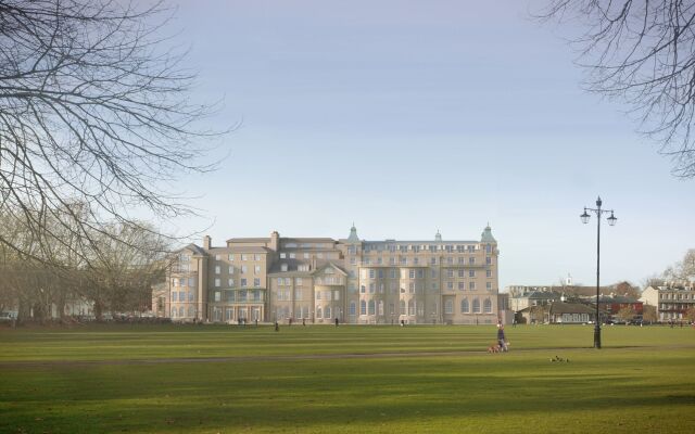 University Arms, Autograph Collection