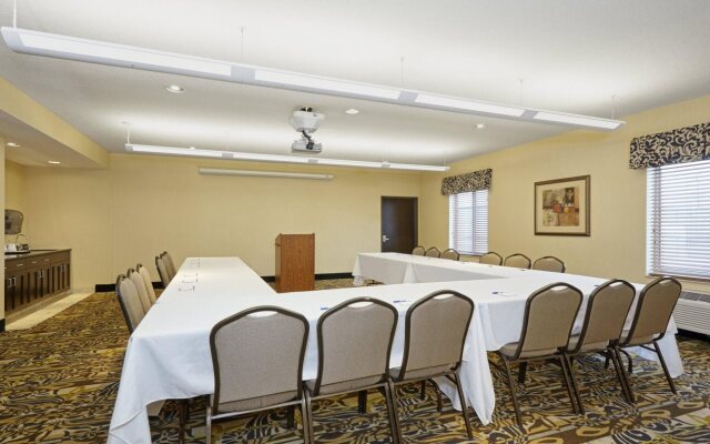 Holiday Inn Express & Suites Pekin (Peoria Area) by IHG