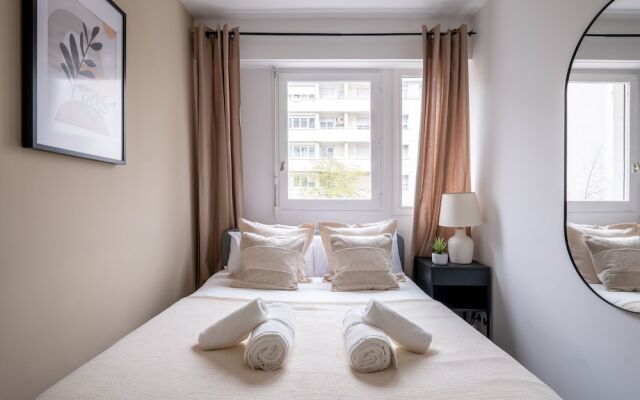 Appartement Charmant à Levallois