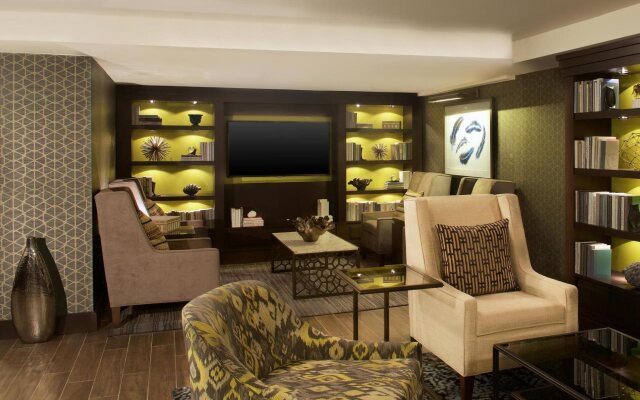 Sheraton Minneapolis West Hotel