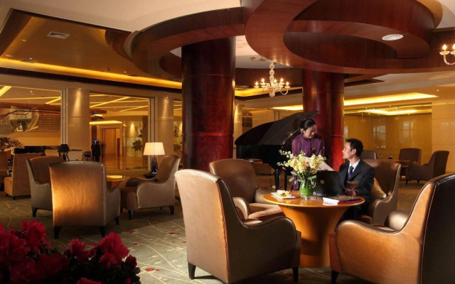 Huaqiao New Century Grand Hotel