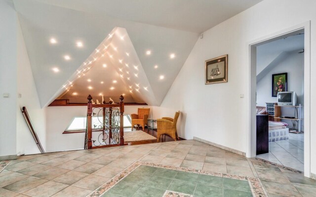 Awesome Home in Grzybowo With 6 Bedrooms and Wifi