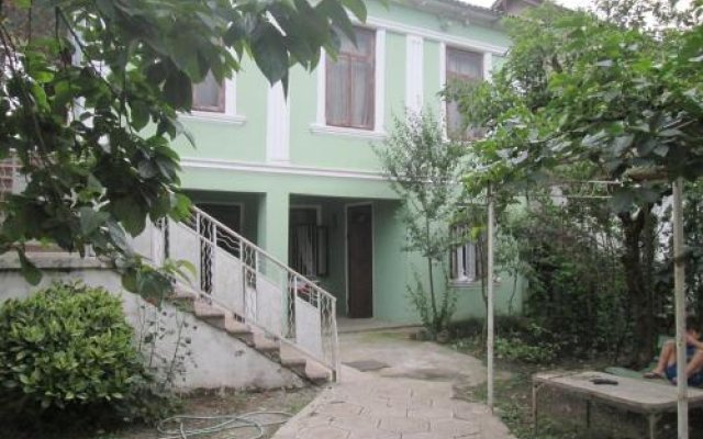 Guesthouse Luara