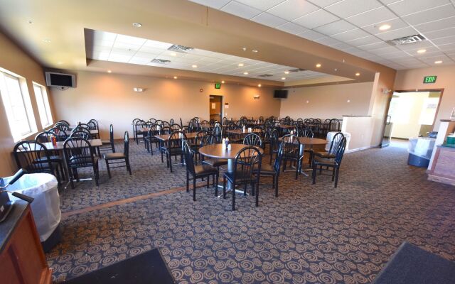 Bridge Vista Beach - Hotel & Convention Center