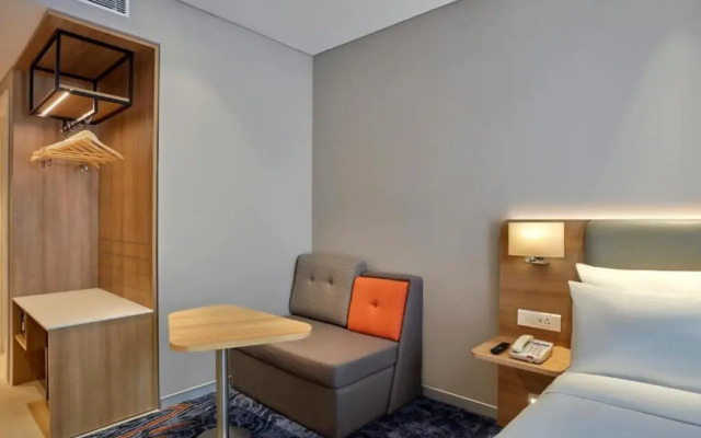 Holiday Inn Express Bengaluru Bommasandra by IHG