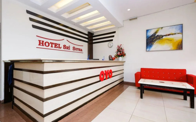 OYO 89968 Sri Sutra Hotel