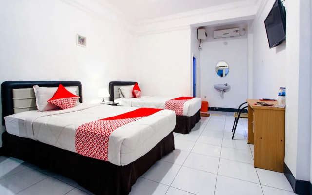 Oyo 965 Gading Guesthouse