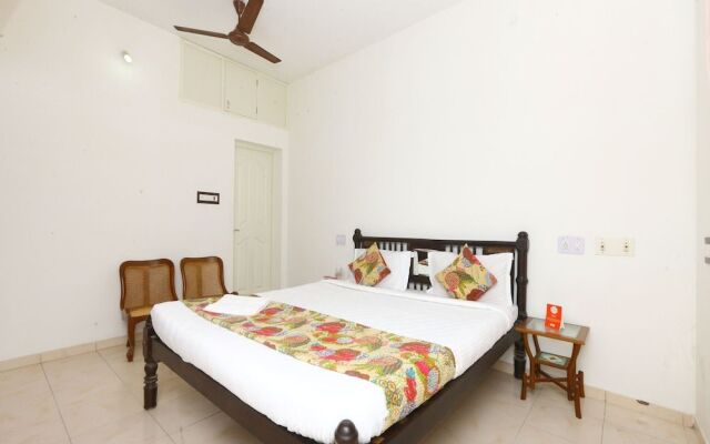 OYO 9784 Home Heritage 1BHK White Town