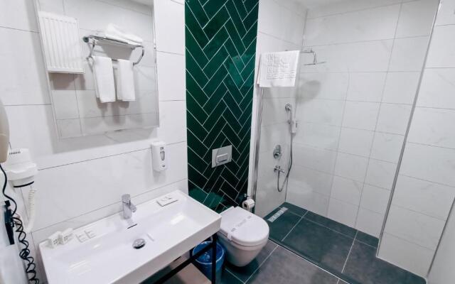 Polek Hotel